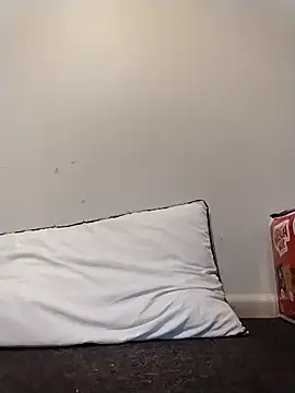 Snapshot of Steff8u chatting on February 19, 2026, 9:34 pm Steff8u online show from February 19, 2026, 9:34 pm