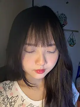 Alice1818 online show from January 21, 2025, 7:28 pm