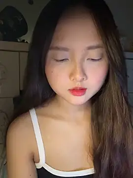 Alice1818 online show from September 17, 2025, 7:16 pm