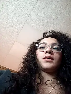 TaylorTinaa online show from February 7, 2025, 4:14 pm