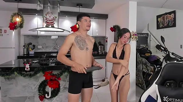 Snapshot of vicky_wendy_hot_sexx chatting on December 22, 2025, 6:35 am vicky wendy hot sexx online show from December 22, 2025, 6:35 am