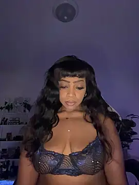 Snapshot of Blazerina chatting on December 3, 2025, 10:31 pm Blazerina online show from December 3, 2025, 10:31 pm