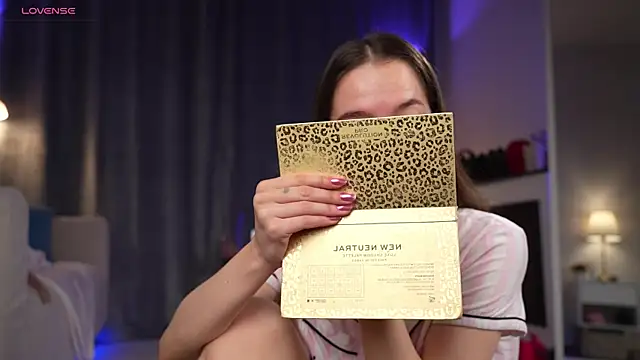 Amely Young online show from October 11, 2025, 12:44 am