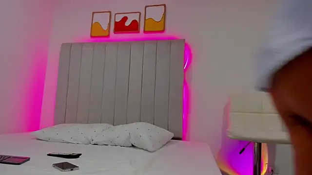 Snapshot of amy_robertz chatting on November 28, 2025, 3:17 am amy robertz online show from November 28, 2025, 3:17 am