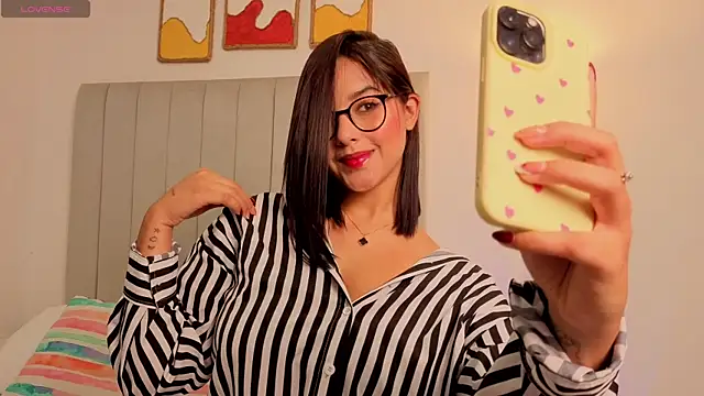 Snapshot of amy_robertz chatting on March 31, 2026, 1:18 am amy robertz online show from March 31, 2026, 1:18 am