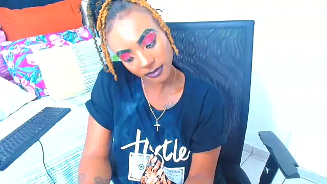 Snapshot of SAVAGExBOO chatting on December 4, 2025, 12:53 am SAVAGExBOO online show from December 4, 2025, 12:53 am