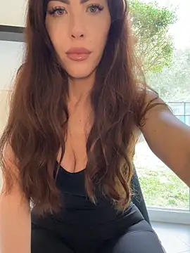 Snapshot of Eyline chatting on March 21, 2026, 2:21 pm Eyline online show from March 21, 2026, 2:21 pm