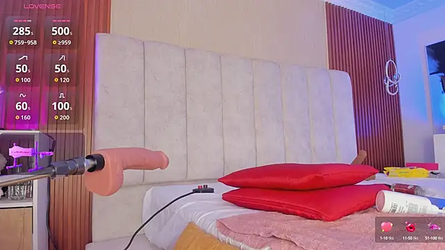 Snapshot of HannaRed_ chatting on September 8, 2025, 7:46 pm HannaRed online show from September 8, 2025, 7:46 pm