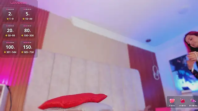 Snapshot of HannaRed_ chatting on September 29, 2025, 7:41 pm HannaRed online show from September 29, 2025, 7:41 pm