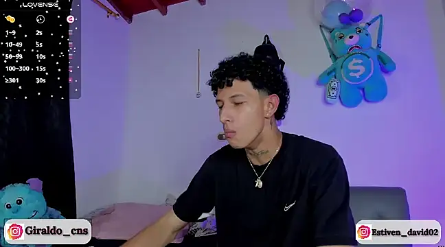 Snapshot of Giraldo_cns chatting on December 6, 2024, 7:04 am Giraldo cns online show from December 6, 2024, 7:04 am