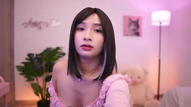 Angeeel  online show from October 14, 2025, 7:47 pm