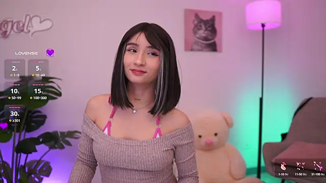 Angeeel  online show from October 12, 2025, 3:08 am