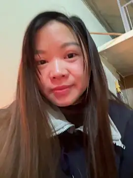 Hellen 111 online show from January 18, 2025, 2:33 pm