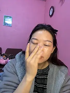 Hellen 111 online show from December 6, 2024, 7:15 am