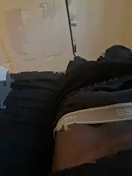 Snapshot of Big-dick_1 chatting on December 21, 2024, 1:10 pm Big-dick 1 online show from December 21, 2024, 1:10 pm