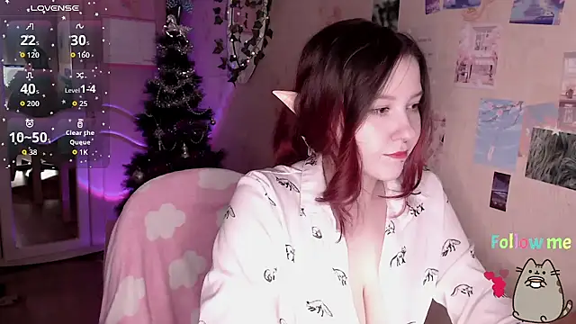 Snapshot of ___CLARY___ chatting on December 16, 2025, 9:30 pm CLARY online show from December 16, 2025, 9:30 pm