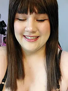 ItsNaiixa online show from November 29, 2025, 11:38 pm