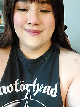 Snapshot of ItsNaiixa chatting on February 28, 2026, 6:51 pm ItsNaiixa online show from February 28, 2026, 6:51 pm