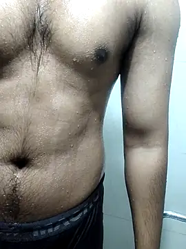 Snapshot of hottboy_39 chatting on December 19, 2025, 6:32 pm hottboy 39 online show from December 19, 2025, 6:32 pm