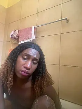 Snapshot of Moorella1 chatting on February 5, 2026, 9:38 am Moorella1 online show from February 5, 2026, 9:38 am