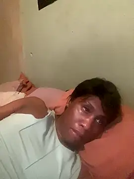 Moorella1 online show from November 9, 2025, 3:27 pm