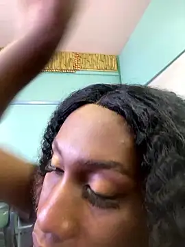 Snapshot of Moorella1 chatting on January 16, 2026, 2:32 pm Moorella1 online show from January 16, 2026, 2:32 pm