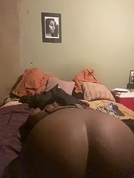 Snapshot of Moorella1 chatting on December 18, 2025, 8:34 pm Moorella1 online show from December 18, 2025, 8:34 pm