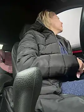 Snapshot of tanyagrey chatting on December 4, 2025, 6:12 am tanyagrey online show from December 4, 2025, 6:12 am