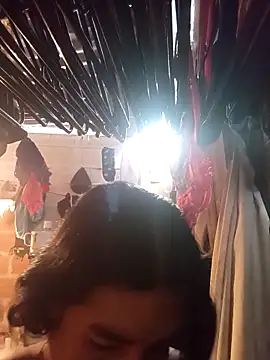 Alanagracia online show from November 27, 2025, 1:55 pm