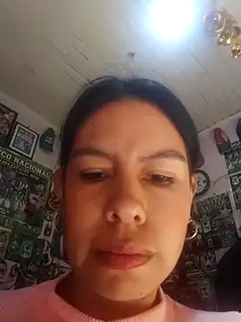 Snapshot of Alanagracia chatting on December 17, 2025, 1:05 pm Alanagracia online show from December 17, 2025, 1:05 pm