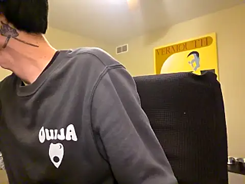 Migaruo online show from April 2, 2026, 12:07 am