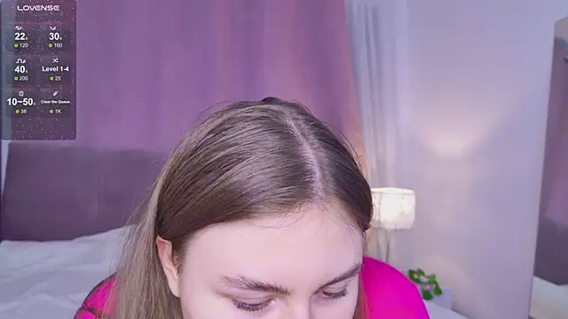 Mia  Peach online show from March 1, 2025, 6:57 am