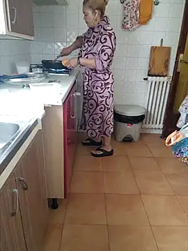 Snapshot of lamorbosa37 chatting on February 4, 2026, 10:54 am lamorbosa37 online show from February 4, 2026, 10:54 am