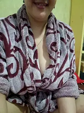 Snapshot of lamorbosa37 chatting on May 3, 2026, 2:42 pm lamorbosa37 online show from May 3, 2026, 2:42 pm