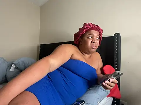 Badgirlbrittt online show from March 12, 2025, 1:03 am