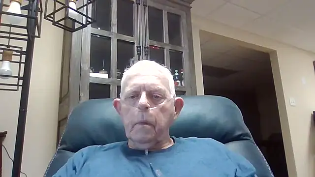 Snapshot of bootlegmanz chatting on September 10, 2025, 9:14 pm bootlegmanz online show from September 10, 2025, 9:14 pm