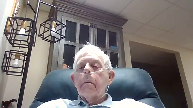 Snapshot of bootlegmanz chatting on May 23, 2026, 7:35 pm bootlegmanz online show from May 23, 2026, 7:35 pm