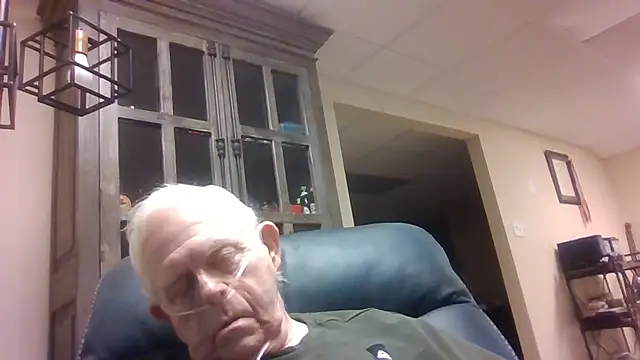 bootlegmanz online show from January 12, 2026, 4:47 pm