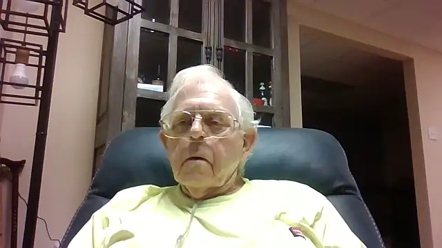 Snapshot of bootlegmanz chatting on September 10, 2025, 1:59 am bootlegmanz online show from September 10, 2025, 1:59 am