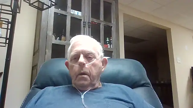 Snapshot of bootlegmanz chatting on November 8, 2025, 2:04 am bootlegmanz online show from November 8, 2025, 2:04 am