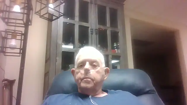 Snapshot of bootlegmanz chatting on September 15, 2025, 3:01 pm bootlegmanz online show from September 15, 2025, 3:01 pm