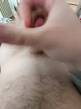 0pussymagnet1 online show from October 8, 2025, 10:17 am