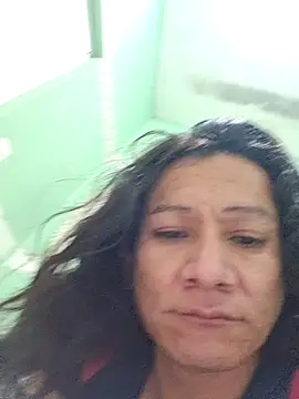 Snapshot of miicheele32 chatting on October 31, 2025, 7:27 am miicheele32 online show from October 31, 2025, 7:27 am