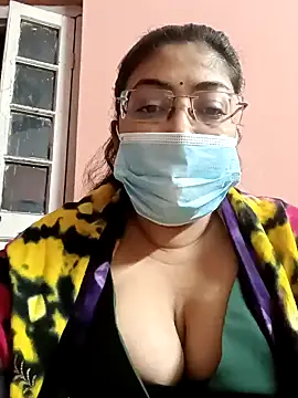 LAVERNIYA  online show from January 7, 2025, 1:24 pm