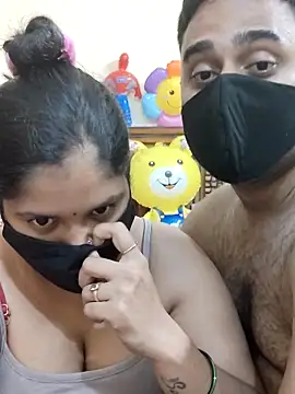 IND COUPLE1 online show from March 1, 2025, 8:42 pm