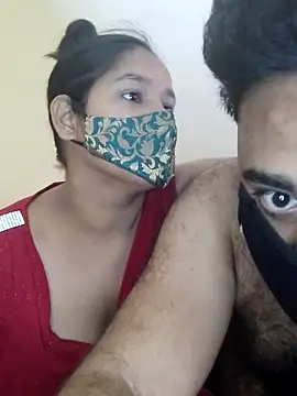 Snapshot of IND_COUPLE1 chatting on June 19, 2026, 7:14 am IND COUPLE1 online show from June 19, 2026, 7:14 am