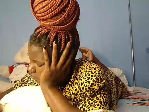 Snapshot of TrishaKalid chatting on December 18, 2025, 9:07 pm TrishaKalid online show from December 18, 2025, 9:07 pm