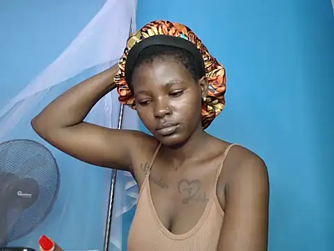 Snapshot of TrishaKalid chatting on October 30, 2025, 7:50 am TrishaKalid online show from October 30, 2025, 7:50 am