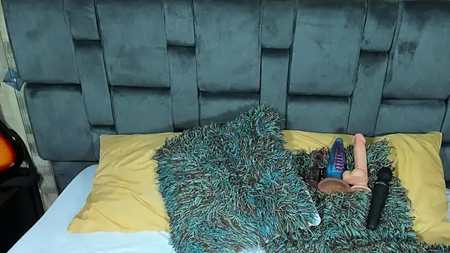 Snapshot of Aisha_Hall chatting on March 14, 2025, 6:50 pm Aisha Hall online show from March 14, 2025, 6:50 pm