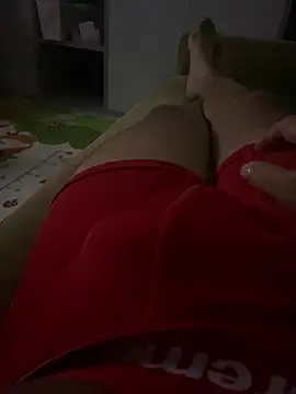 Snapshot of Juanes432 chatting on February 8, 2026, 4:21 am Juanes432 online show from February 8, 2026, 4:21 am